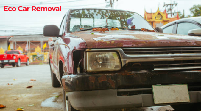 What Are the Top Reasons to Consider Old Car Removal for Cash?